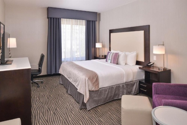 Best Western Plus Hotel At The Convention Center image 15